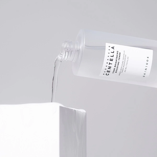 SKIN1004 Madagascar Centella Tone Brightening Toner 210ml